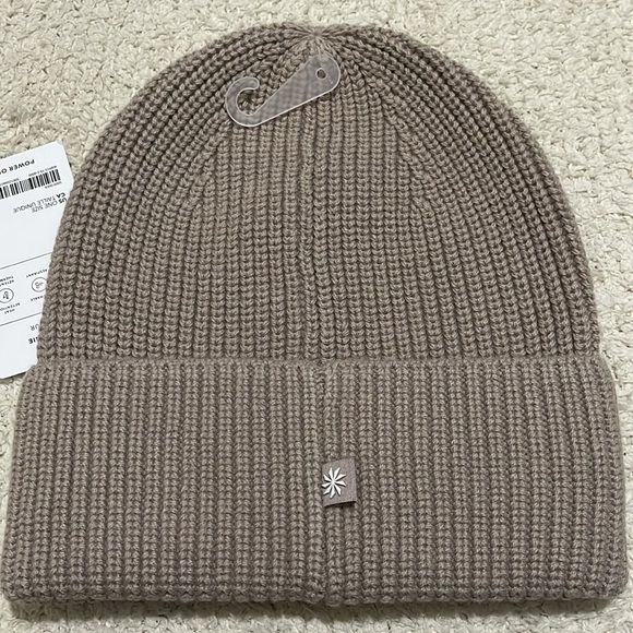NWT- Athleta - Cozy Hour Beanie - Picture 2 of 7